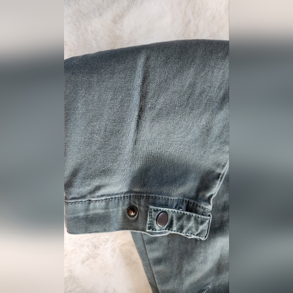 PacSun jogger with zipper and snap detail at the ankle - Picture 11 of 15